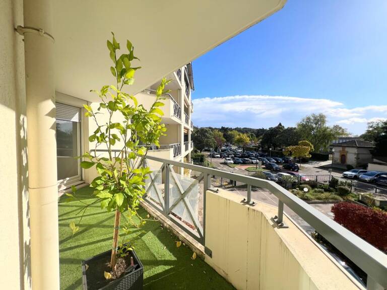 Appartement À Vendre — photo 1