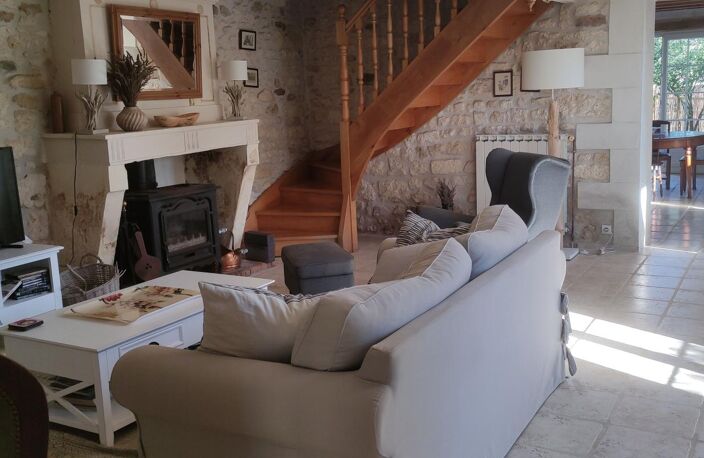 Charentaise à 10 minutes de Gémozac dans un hameau — photo 4