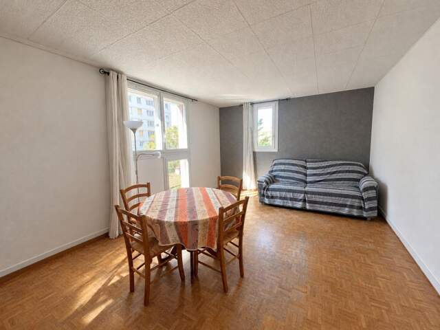 Appartement T3 de 69m2 avec balcon. Box. Marseille 13009 — photo du bien