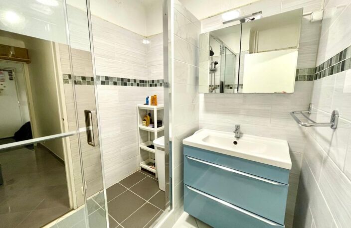 Appartement à vendre T4 de 71 m2 traversant secteur saint tronc 13010 — photo 5