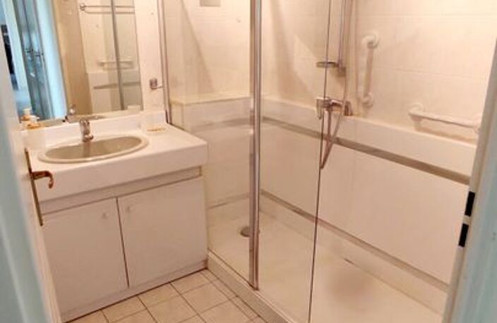 Appartement de 69m2 à louer sur Lyon 08 — photo 2