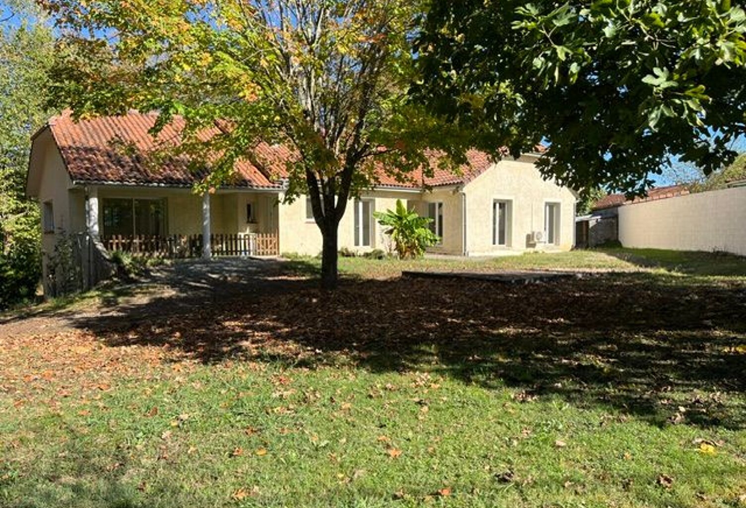 Maison de 189m2 à louer sur Saint-Armou — photo 1