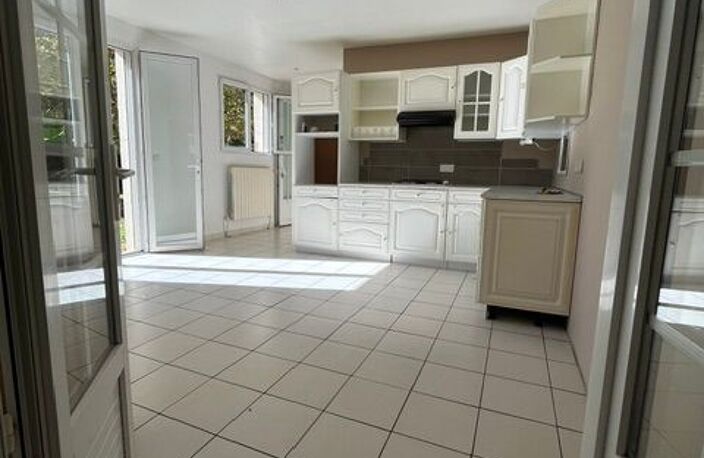 Maison de 189m2 à louer sur Saint-Armou — photo 3