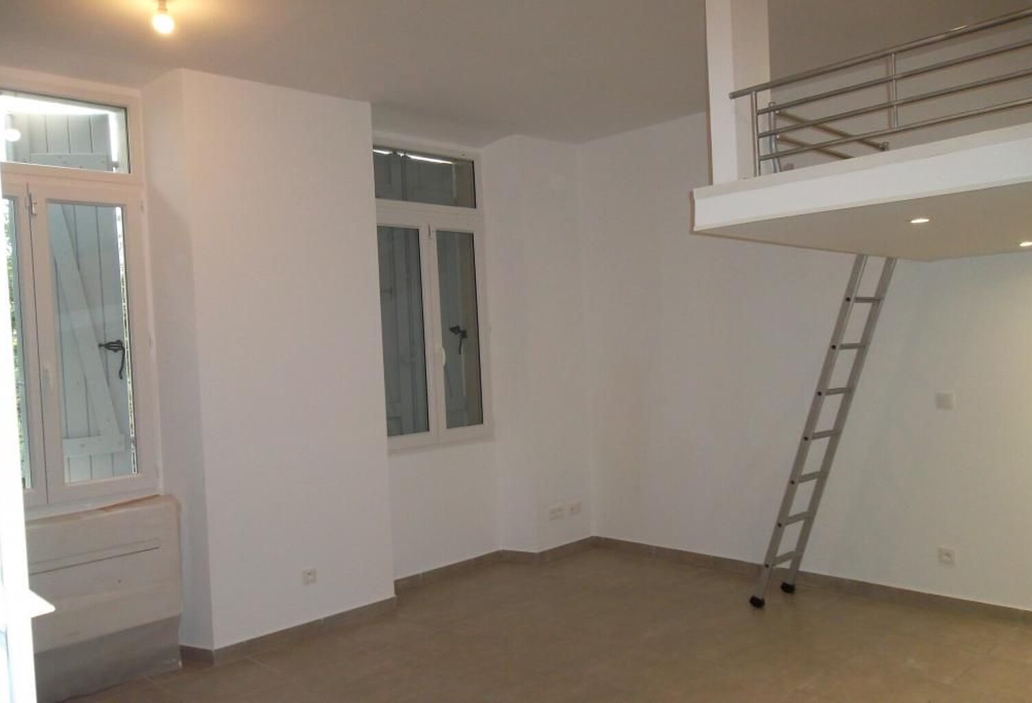 Studio de 30m2 à louer sur Marseille 08 — photo 1