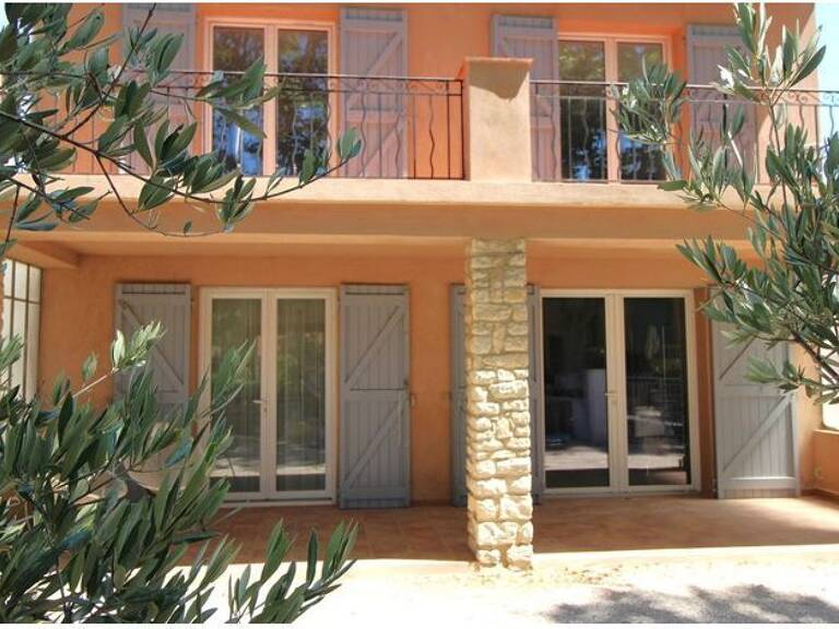 Appartement de 74m2 à louer sur Saint-Cyr-sur-Mer — photo 1