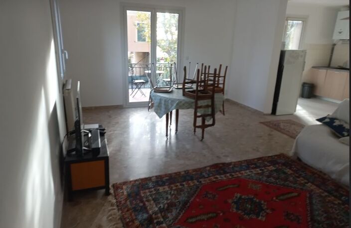 Appartement de 74m2 à louer sur Saint-Cyr-sur-Mer — photo 3