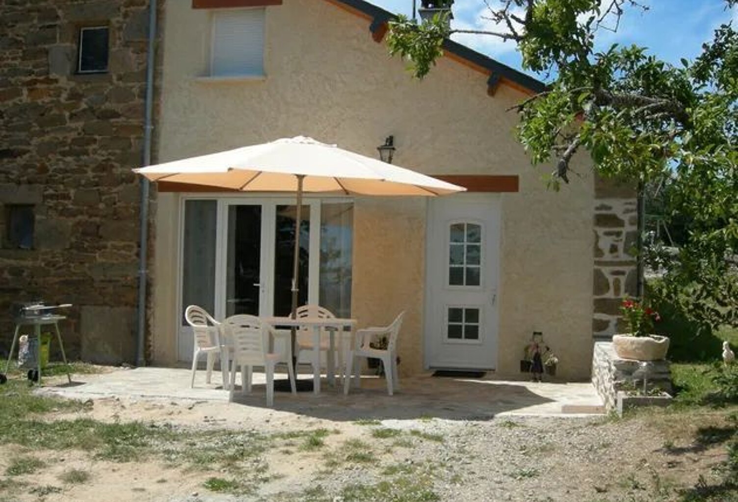 Maison de 70m2 à louer sur Saint-Hilaire-Foissac — photo 1