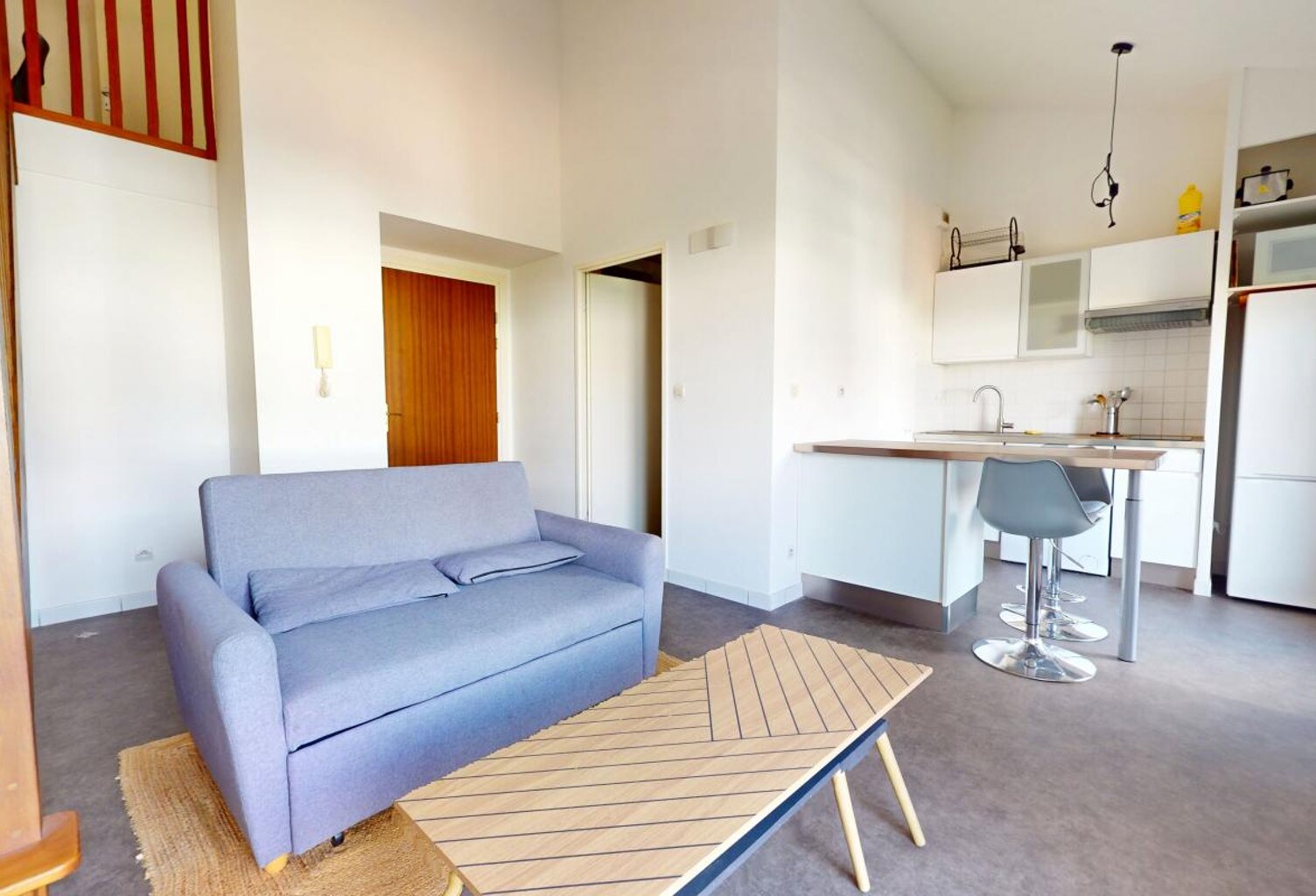 Appartement T2 duplex À Louer — photo 1