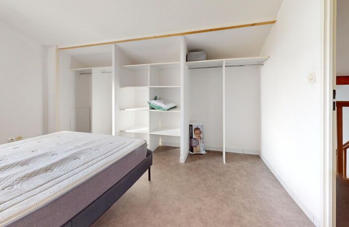 Appartement T2 duplex À Louer — photo 3