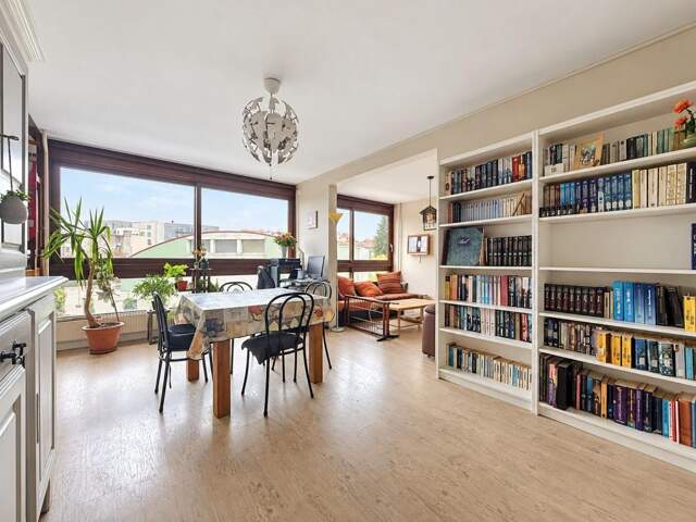 CLERMONT-FERRAND, Appartement de 77 m² avec Balcon et parking couvert — photo du bien