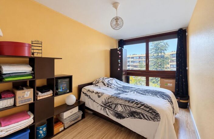 CLERMONT-FERRAND, Appartement de 77 m² avec Balcon et parking couvert — photo 5