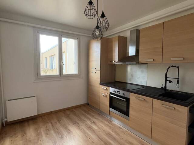 Appartement À Louer Reims — photo du bien