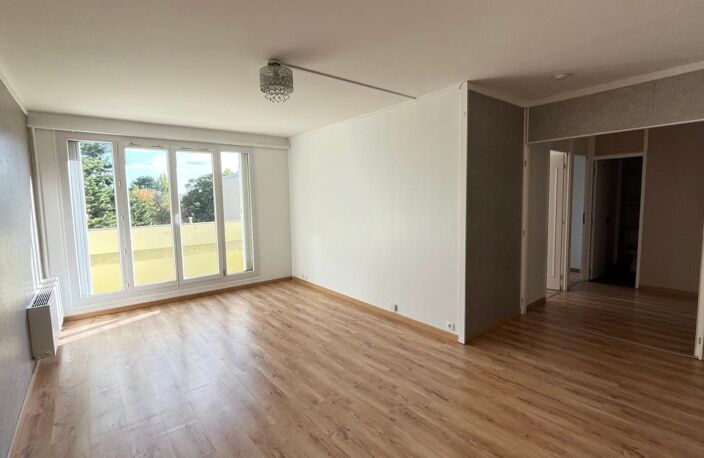 Appartement À Louer Reims — photo 2