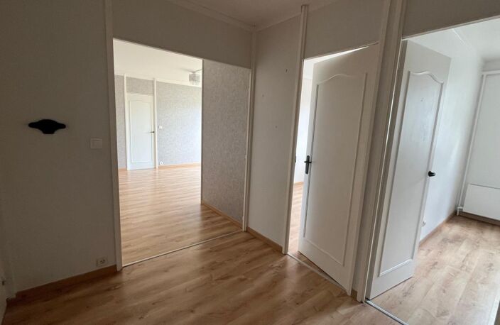 Appartement À Louer Reims — photo 5