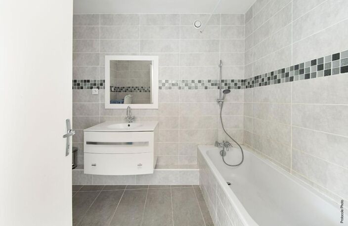 TOULOUSE – PATTE D’OIE -T2 Traversant de 53 m² avec ascenseur -2 balcons - parking et cave — photo 4