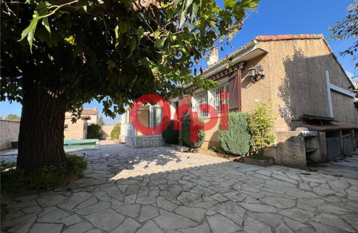 À VENDRE – MAISON FAMILIALE DE PLAIN-PIED AVEC PISCINE A GARDANNE — photo 2
