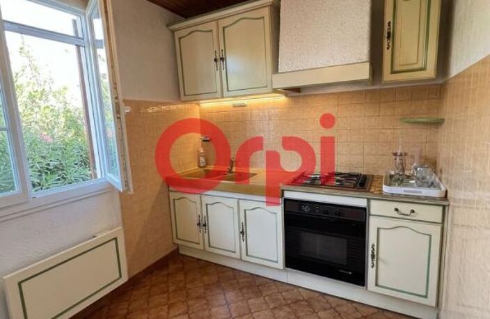 À VENDRE – MAISON FAMILIALE DE PLAIN-PIED AVEC PISCINE A GARDANNE — photo 5