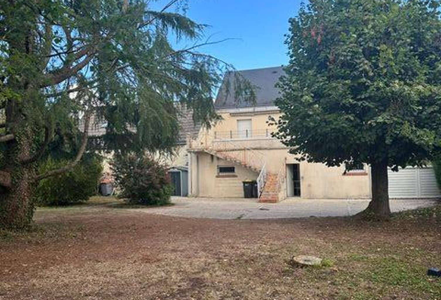 Maison À Louer — photo 1