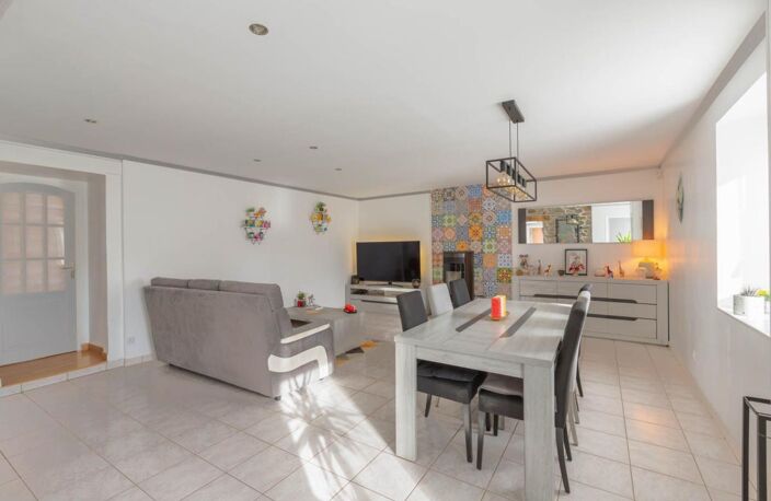 Maison de charme  – 110 m² – Vie de plain-pied et jardin paysagé — photo 4