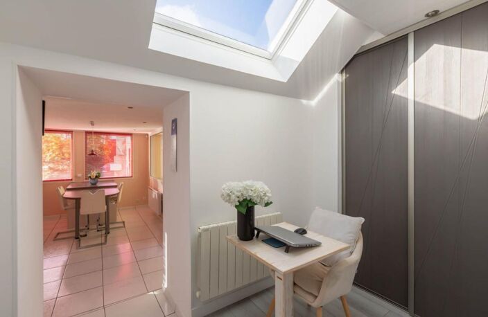 Maison de charme  – 110 m² – Vie de plain-pied et jardin paysagé — photo 5