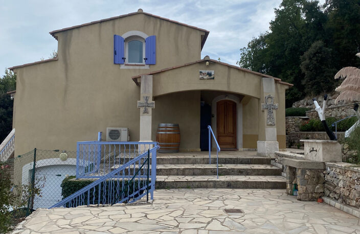 Maison à vendre 7 pièces MONTMEYAN (83) — photo 2
