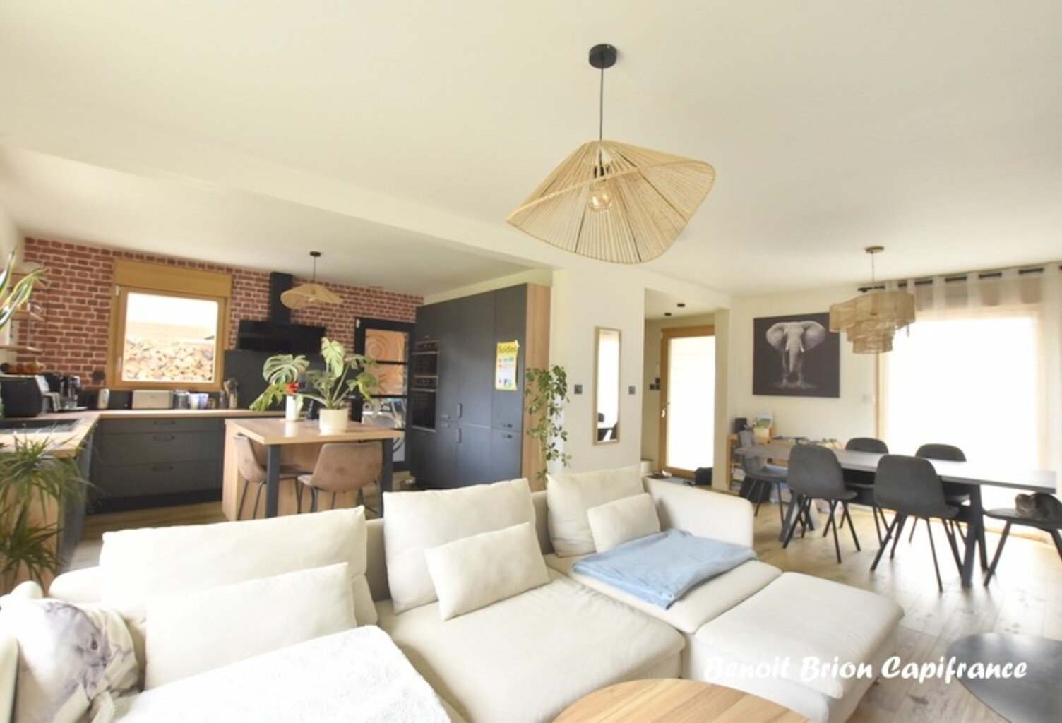 PARIGNÉ (35133) – UNE MAISON RÉNOVÉE AVEC SOIN, LUMINEUSE ET SANS VIS-À-VIS ! — photo 1