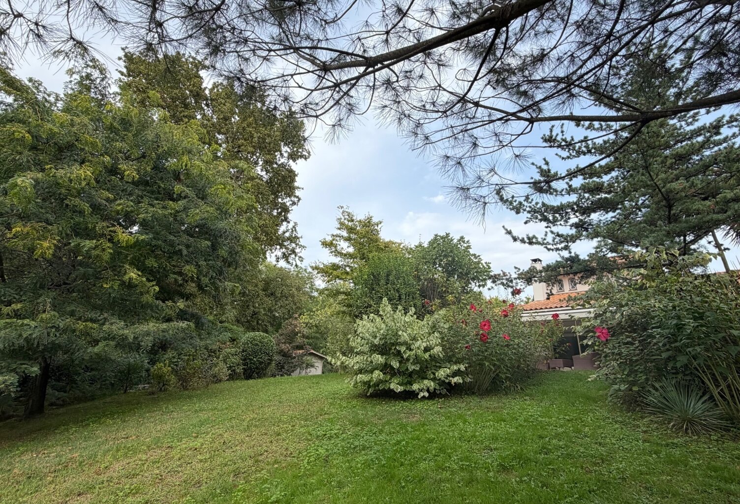 Propriété rare au bord de l'Eau Bourde GRADIGNAN 5 pièces 3 chambres + bureau sur un parc paysager — photo 1