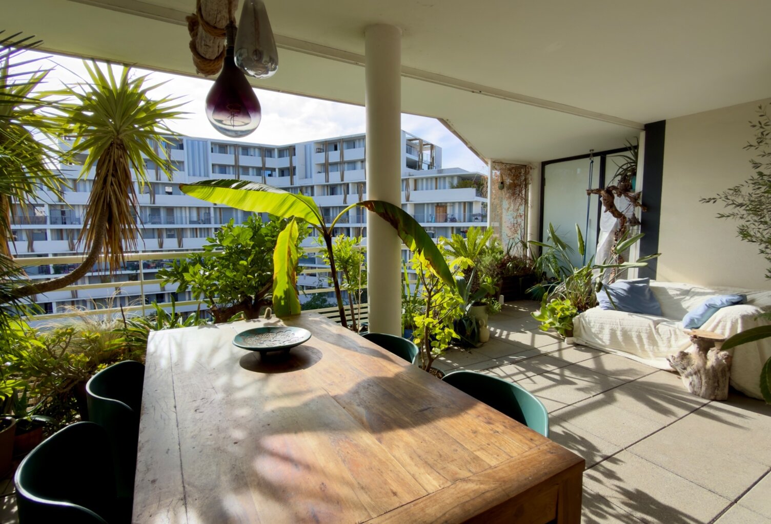 Port Marianne – T3 traversant 76 m² – Terrasse Sud 27 m² – DPE A – Parking — photo 1