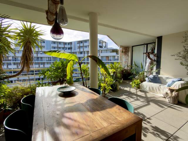 Port Marianne – T3 traversant 76 m² – Terrasse Sud 27 m² – DPE A – Parking — photo du bien