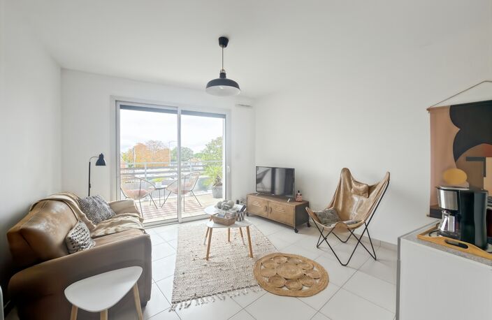 T2 dernier avec terrasse dernier étage  - Box — photo 2