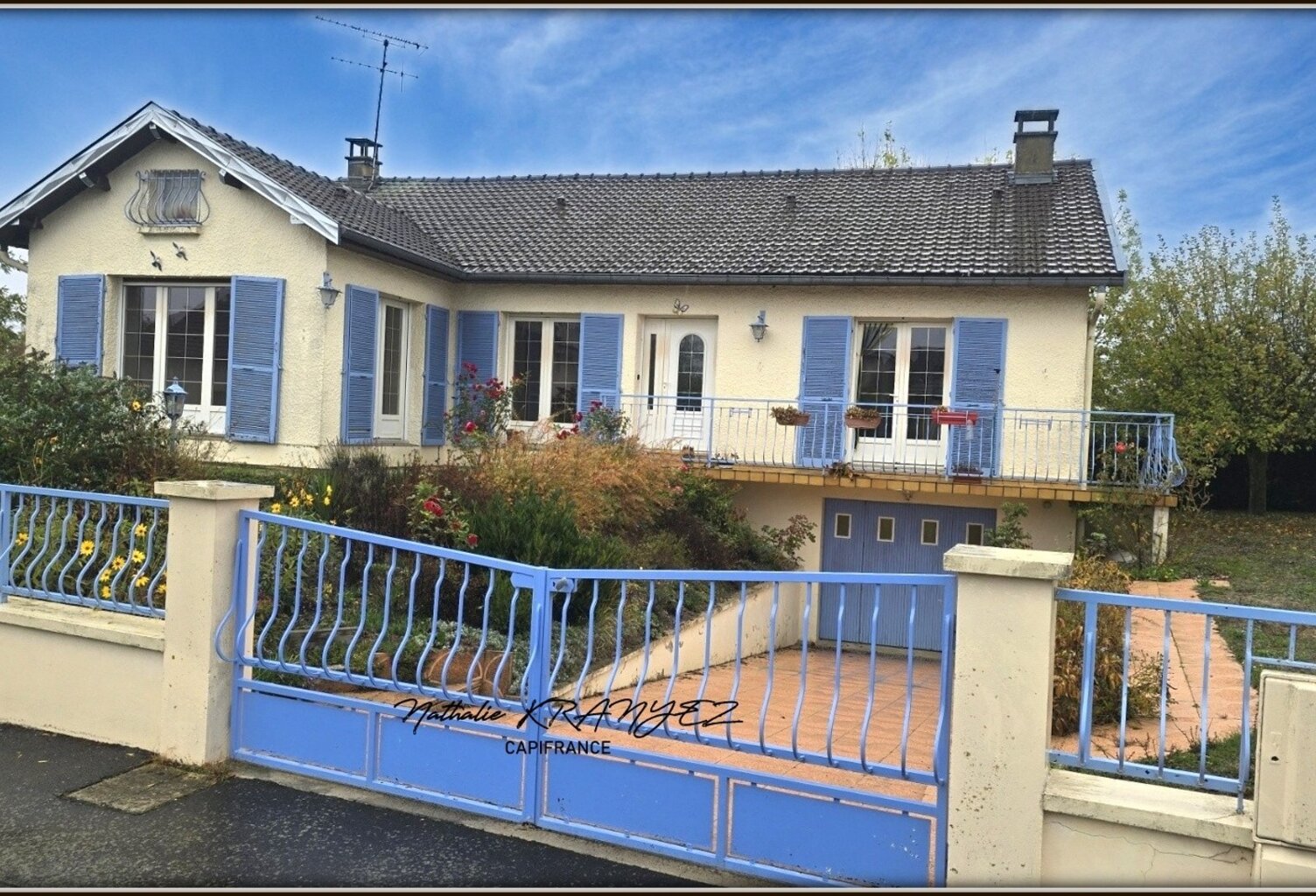 ATTIGNY (08) Maison de plain pied sur sous-sol total, 3 chambres, terrain environ 600m² — photo 1