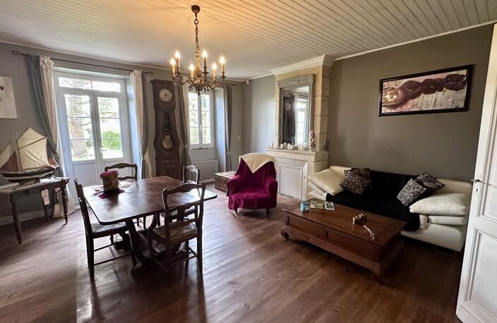 Maison en pierrevà vendre 6 pièces SAINT GERMAIN DU PUCH (33) — photo 2