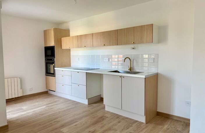Dpt Haute Savoie (74), à vendre FAVERGES appartement T3 100% RENOVE ( 73,21 m2) Expo Sud Est au 2ème étage avec terrasse — photo 5