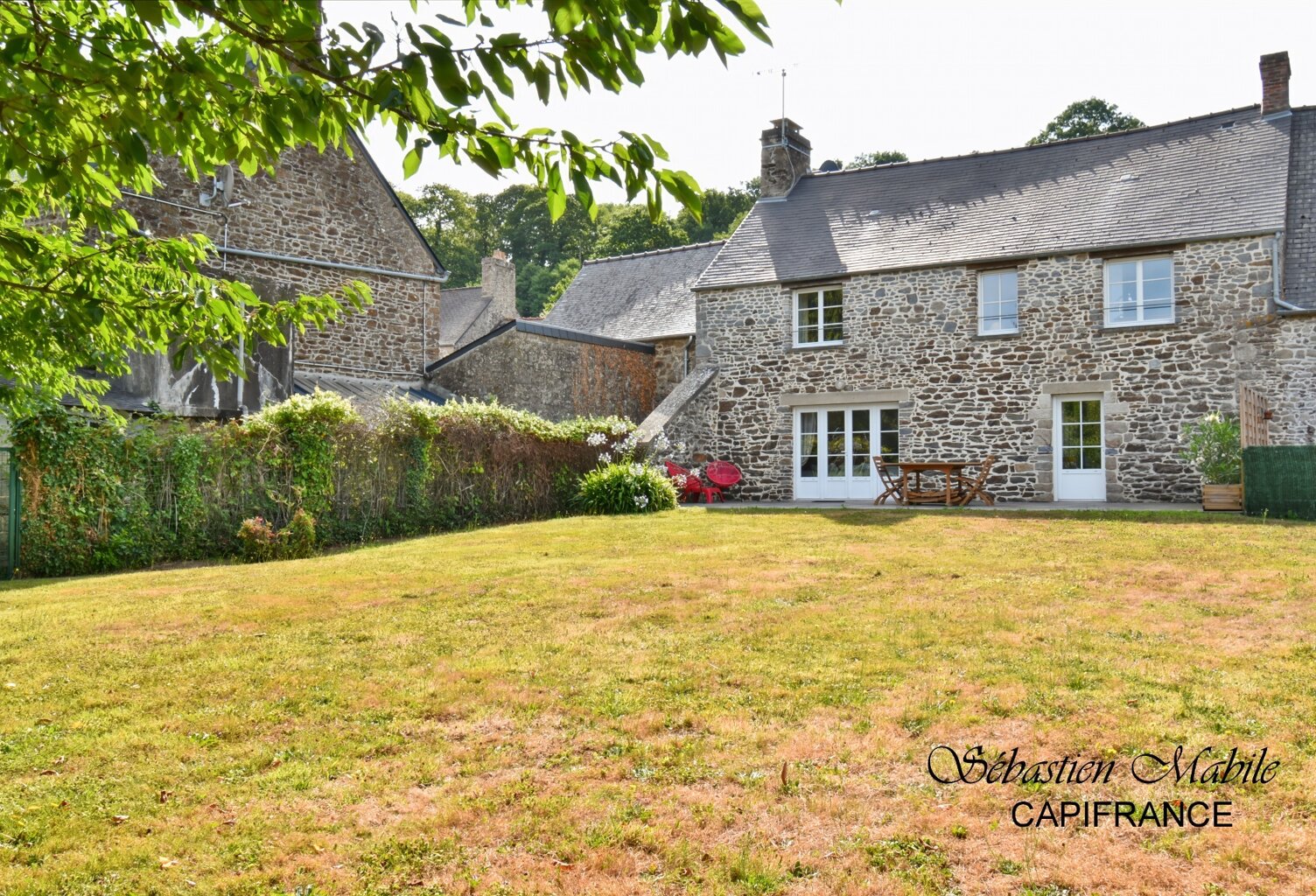 Maison en pierres rénovée 5 pièces à Saint Broladre (35) en Baie du Mont Saint Michel — photo 1