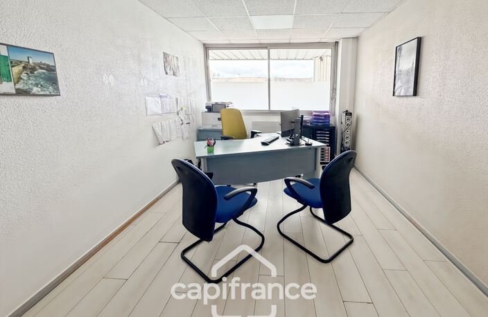 LOCAUX COMMERCIAUX / BUREAUX 250m² — photo 4