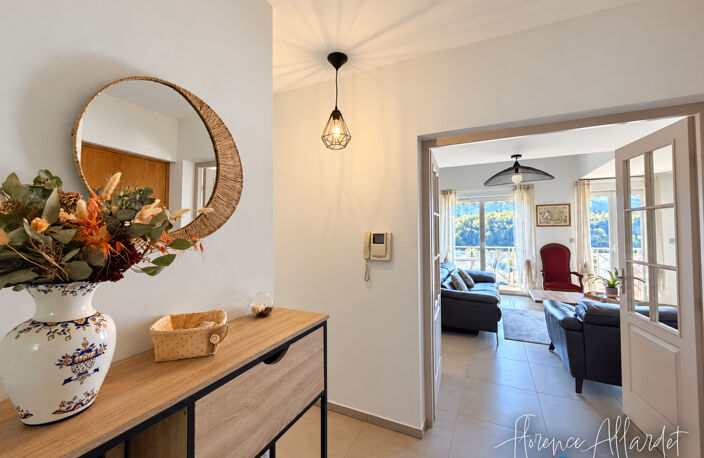 AIX LES BAINS (73) APPARTEMENT D'EXCEPTION 135,60 M² – DERNIER ÉTAGE, TERRASSE, 38 M² DE COMBLES AMÉNAGEABLES ET DOUBLE GARAGE DE 50 M² — photo 3