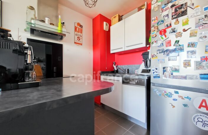 Appartement T2 avec grand balcon et garage — photo 3