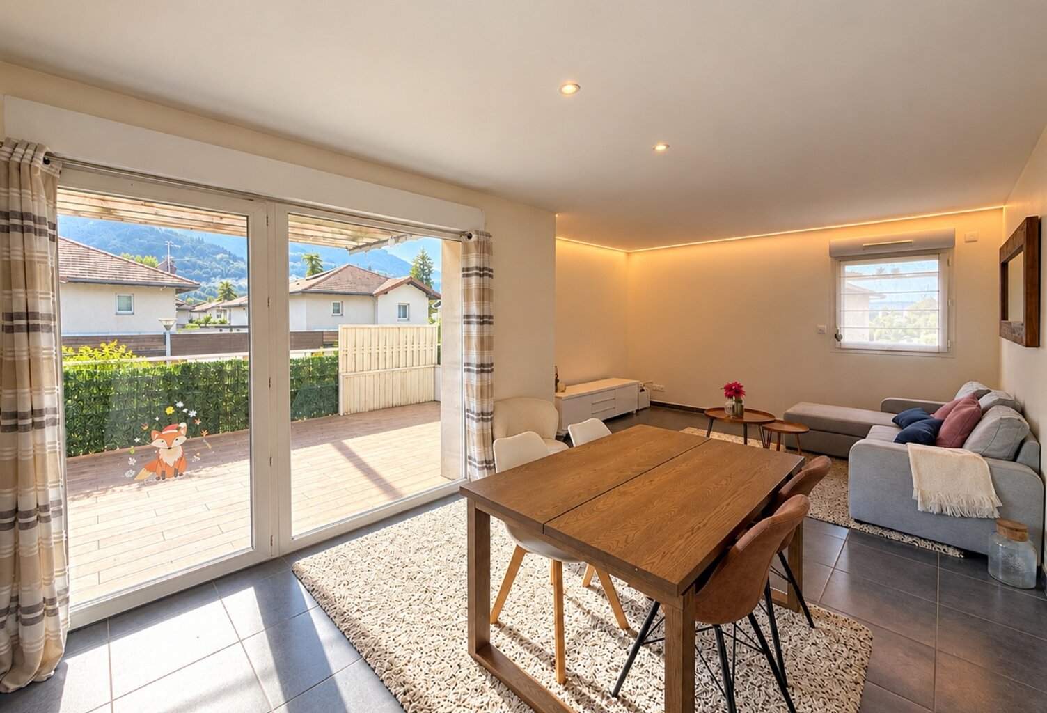 À vendre – Appartement T4 au dernier étage avec terrasse à Gaillard (74) — photo 1