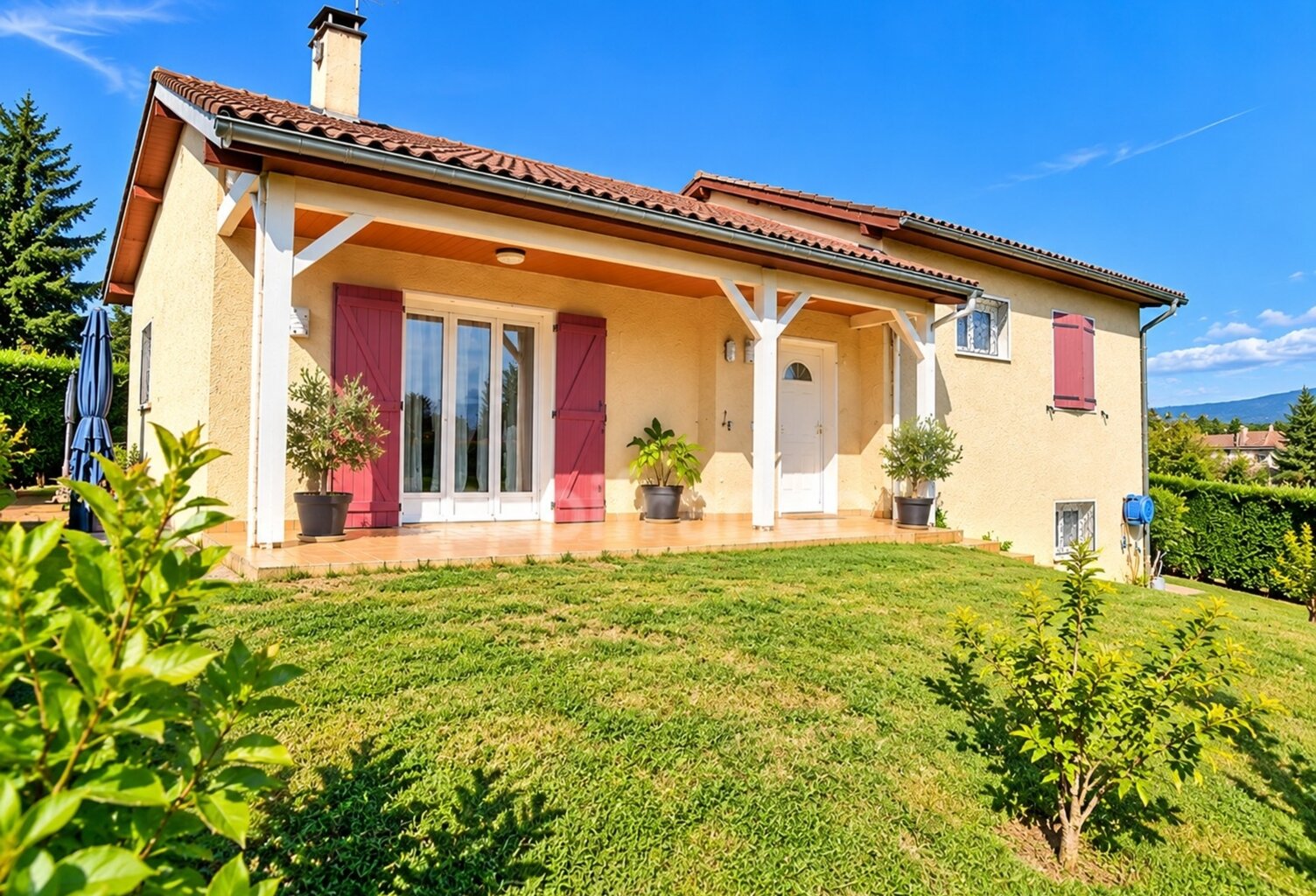 Maison avec sous-sol 3 chambres  RIGNIEUX LE FRANC (01) — photo 1