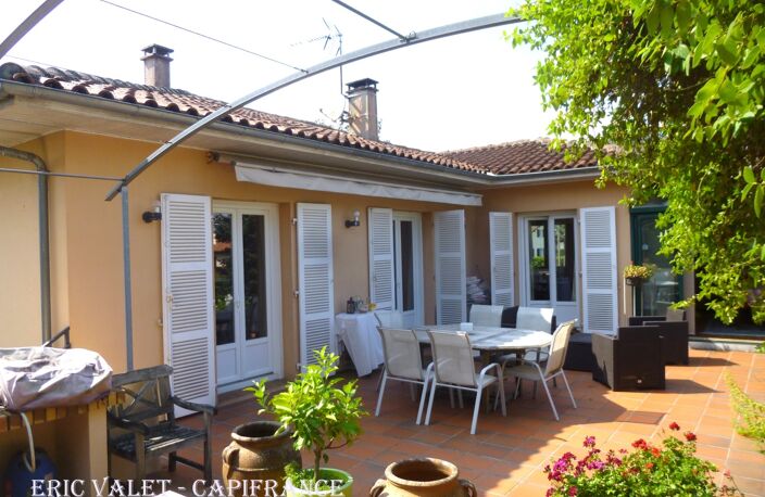 SAINT PAUL LES DAX (40)- LUMINEUSE MAISON AVEC PISCINE ET LOCAL PROFESSIONNEL A FORT POTENTIEL — photo 4