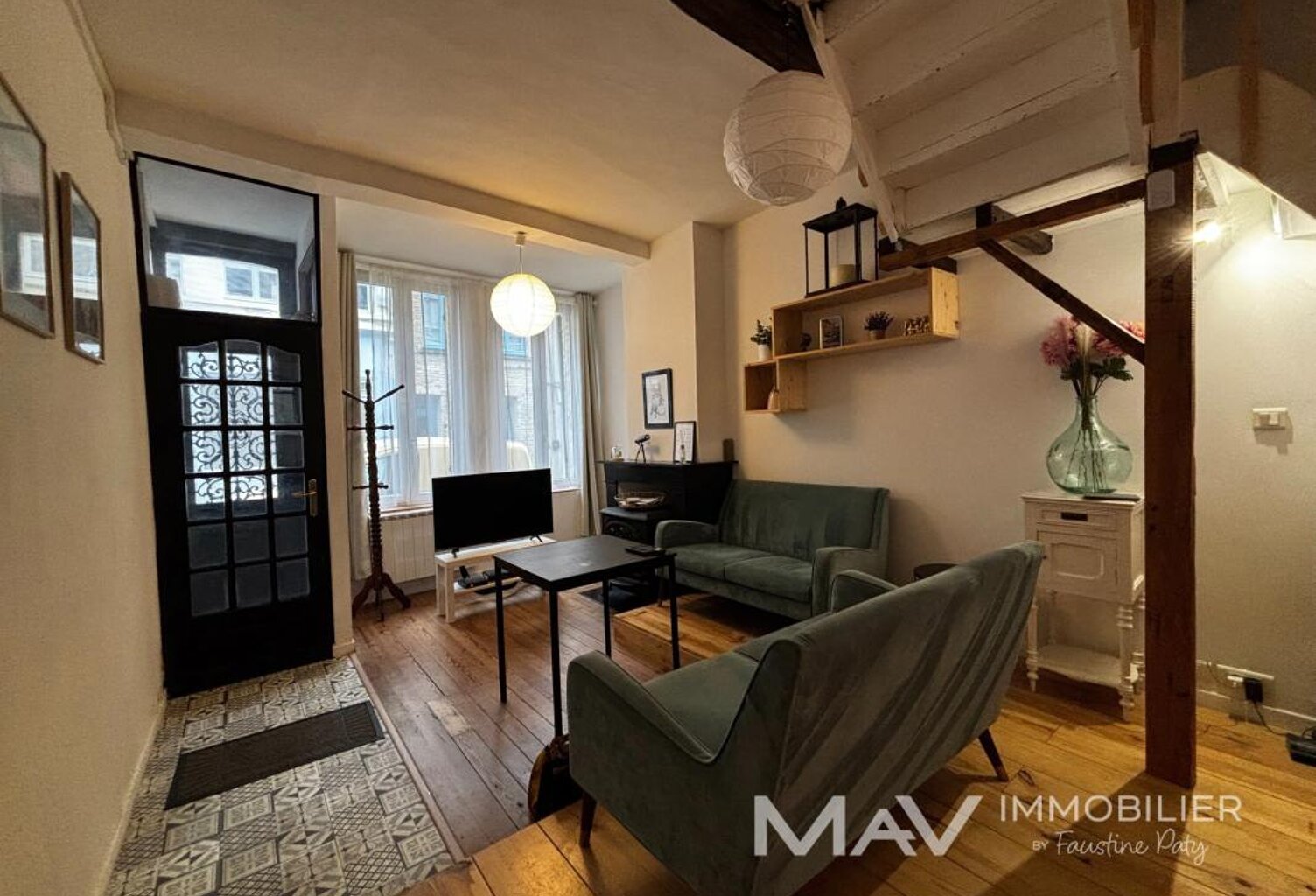 SAINT-OMER - CHARMANTE MAISON MEUBLEE DE 105m² - 3 CHAMBRES ET UNE COURETTE — photo 1