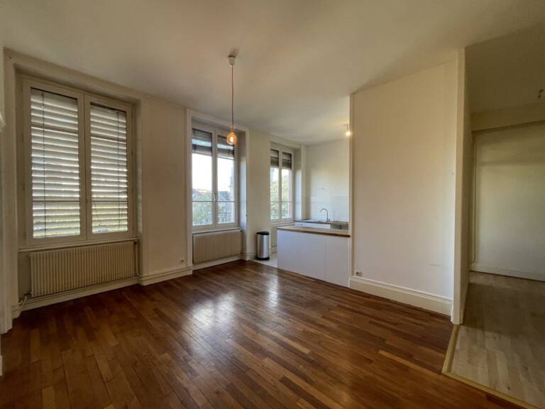 T4 — photo 1