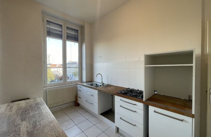 T4 — photo 4