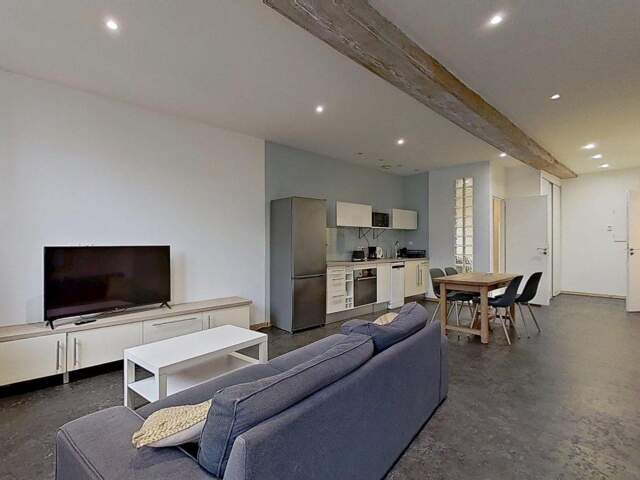 5 rue des Fossés de Trion Lyon 69005 - T2 Meublé - 890 €CC — photo du bien