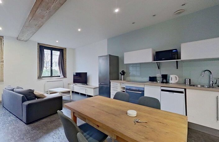 5 rue des Fossés de Trion Lyon 69005 - T2 Meublé - 890 €CC — photo 2