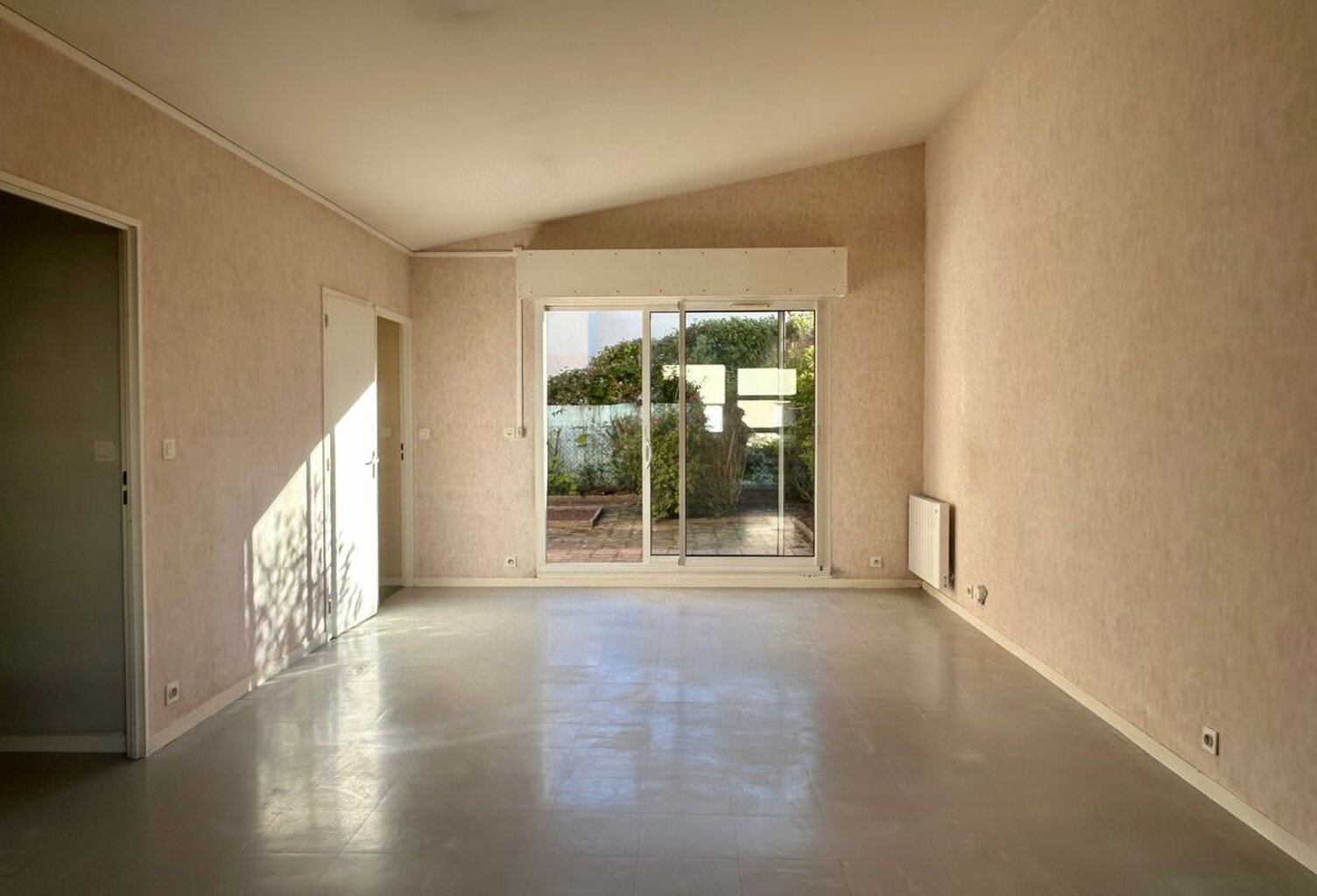 À VENDRE : SABLÉ SUR SARTHE - MAISON T3 - 68.4 M² CARREZ — photo 1