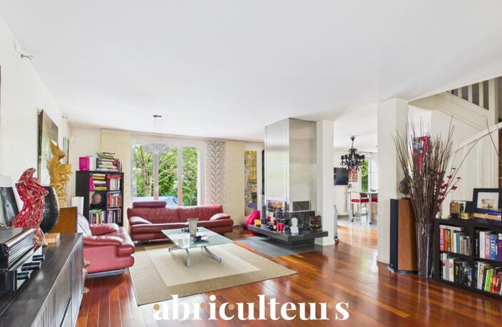 Maison familiale de 156 m² avec jardin et terrasse aux Coteaux à Argenteuil (95100) — photo 2