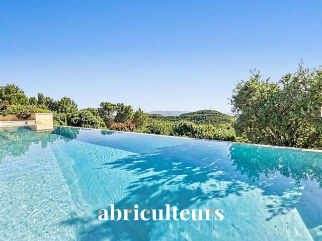Splendide villa de 296 m² avec piscine, sauna, spa, terrain de 1,2 ha et vue exceptionnelle à Rognes (13840) — photo du bien