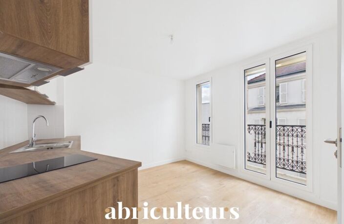 Bel appartement lumineux avec balconnet, au calme dans le 18ème arrondissement de Paris — photo 2