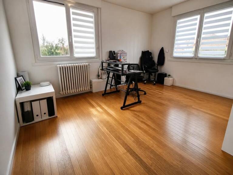 Maison T9 de 238 m² située à Vincey — photo 1